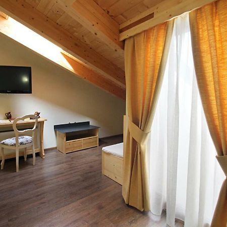 All'Albaro Agriturismo Salizzole Exterior photo