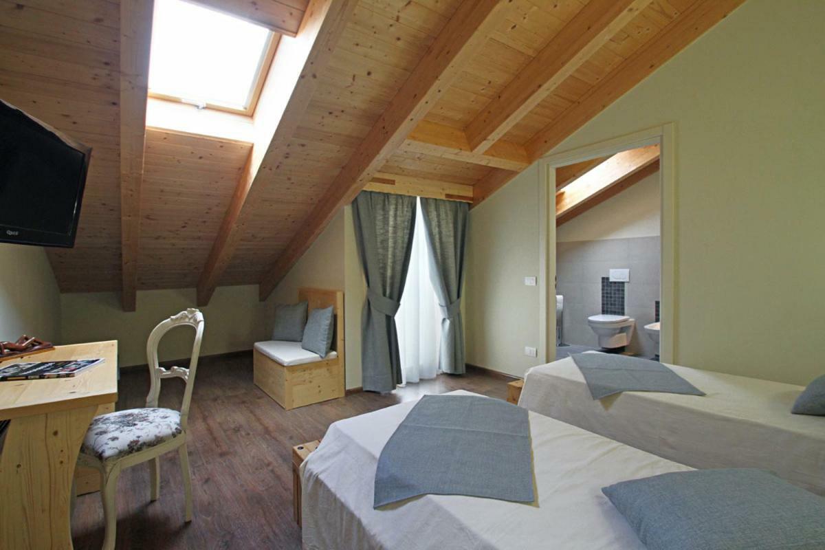 All'Albaro Agriturismo Salizzole Exterior photo